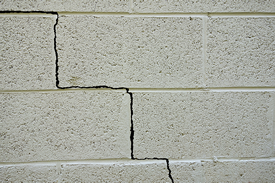 home cracked wall contractor